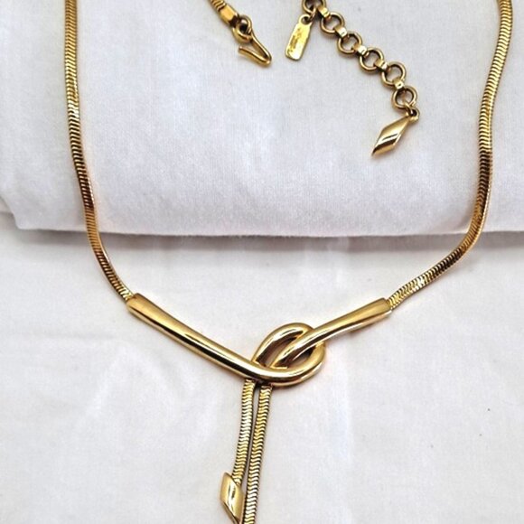 VINTAGE DESIGNER FASHION NECKLACE ~ LOVE KNOT LARIAT DROP DANGLE ~ MONET - Picture 4 of 7